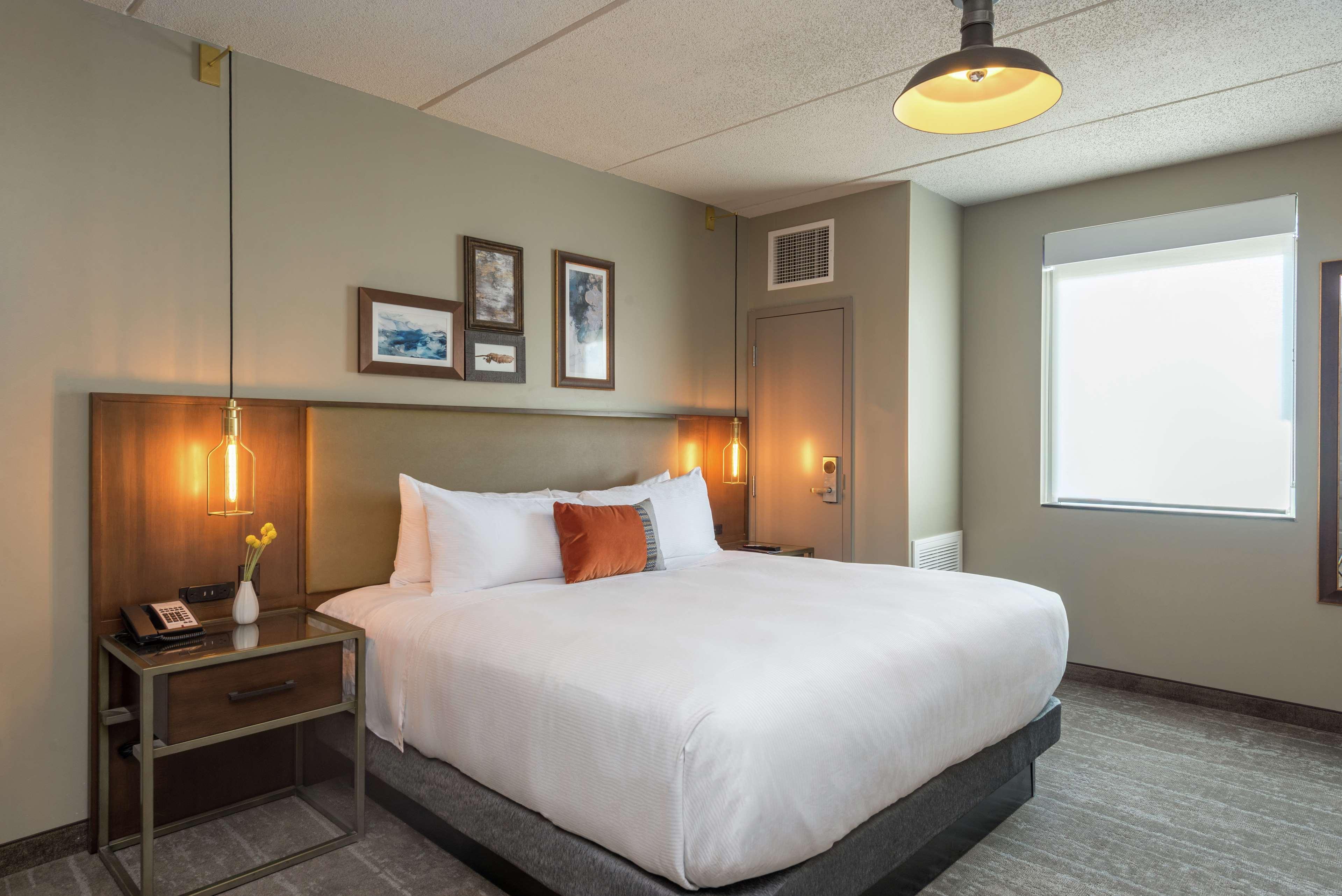 Hotel Saranac, Curio Collection By Hilton Saranac Lake Εξωτερικό φωτογραφία