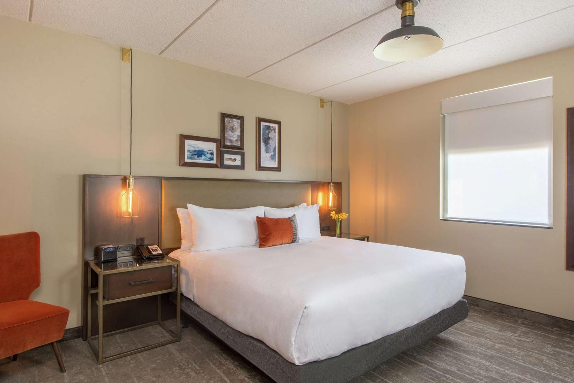 Hotel Saranac, Curio Collection By Hilton Saranac Lake Εξωτερικό φωτογραφία