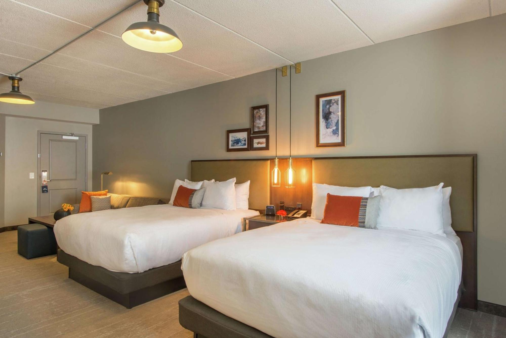 Hotel Saranac, Curio Collection By Hilton Saranac Lake Εξωτερικό φωτογραφία